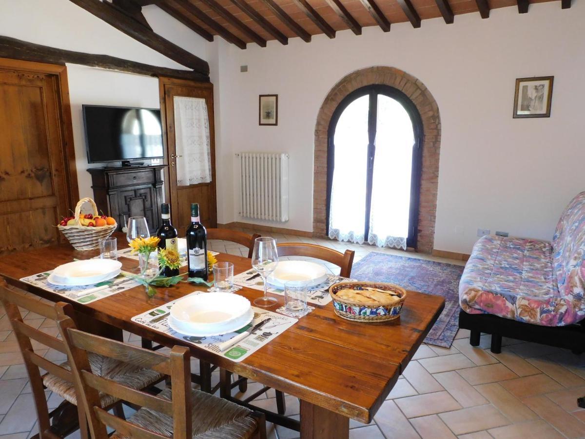 Casa Vacanze Senesi Сан-Джиминьяно Экстерьер фото