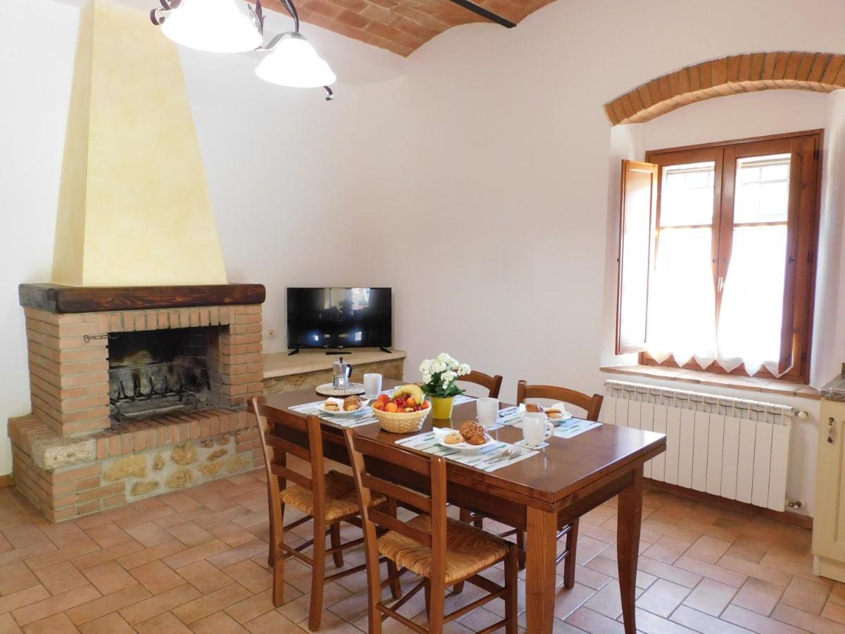 Casa Vacanze Senesi Сан-Джиминьяно Экстерьер фото