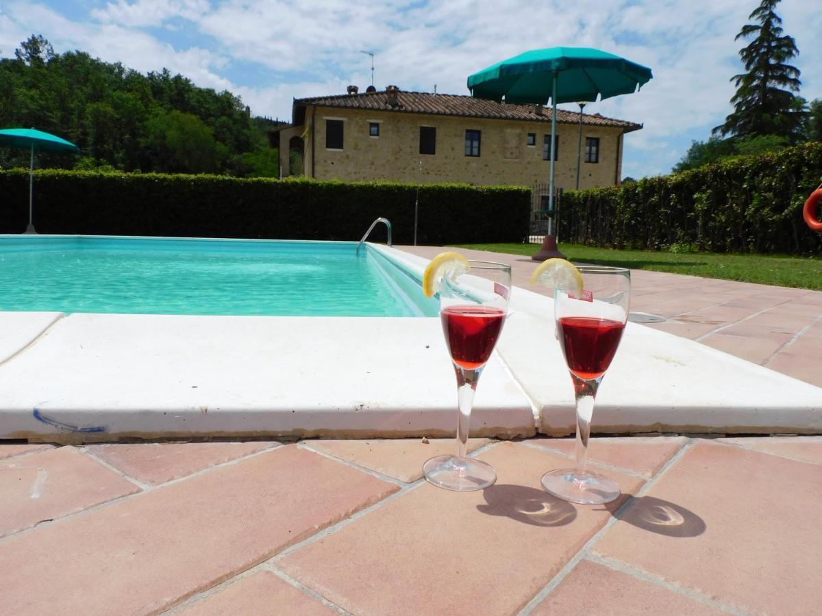 Casa Vacanze Senesi Сан-Джиминьяно Экстерьер фото