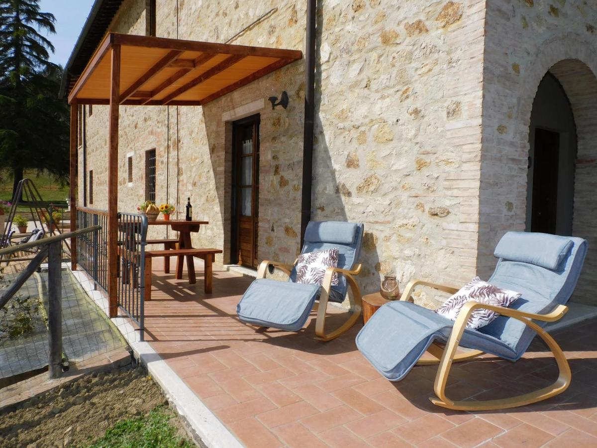 Casa Vacanze Senesi Сан-Джиминьяно Экстерьер фото